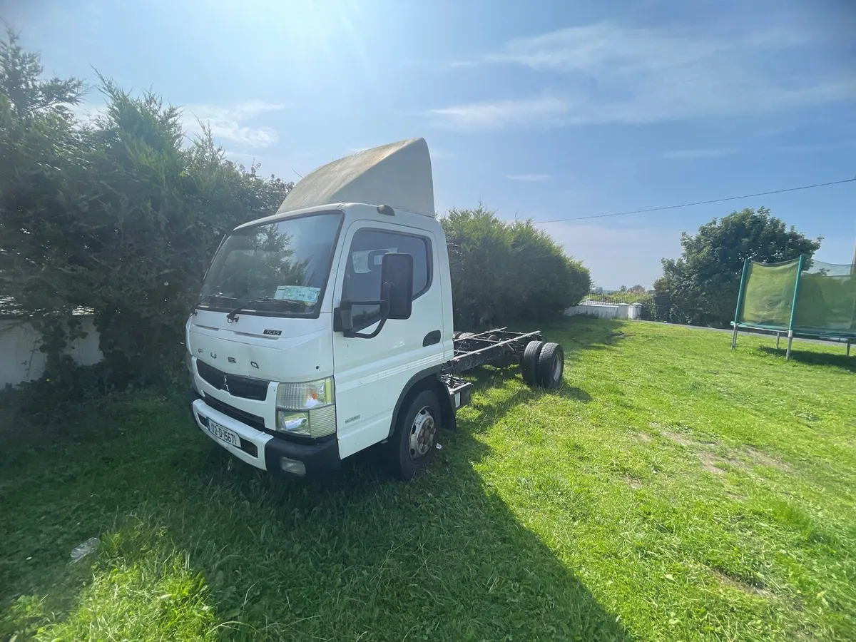 2017 Mitsubishi canter - Image 1