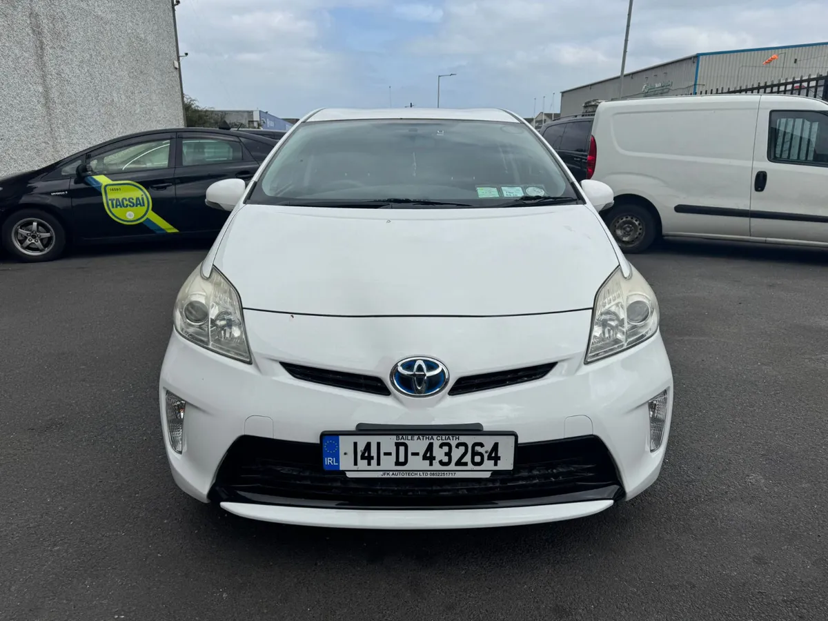Toyota Prius 2014 - Image 1