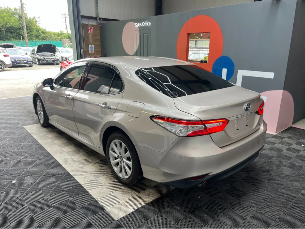 Toyota Camry ONLY €19950! TOYOTA CAMRY 2.5 HYBRID - Image 4