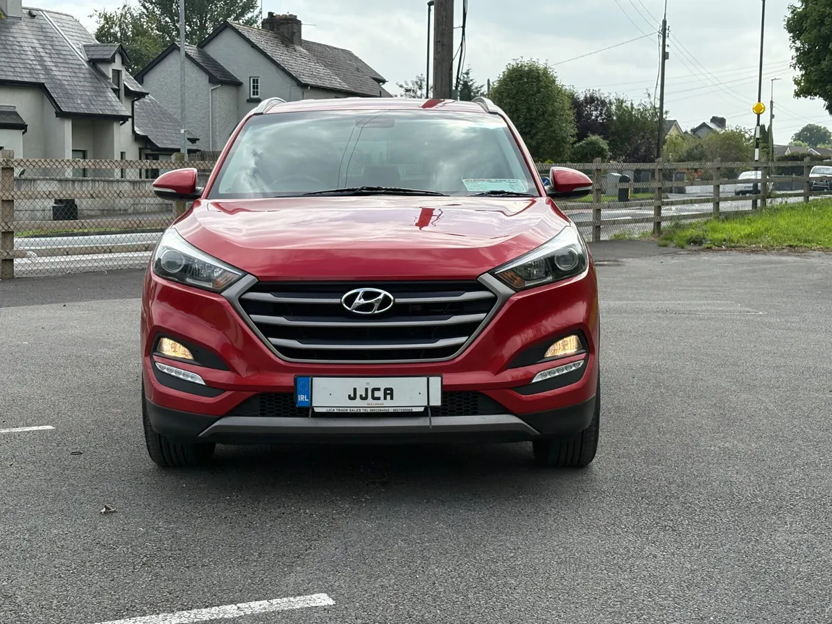 ABSOLUTELY IMMACULATE 2016 HYUNAI - Image 3