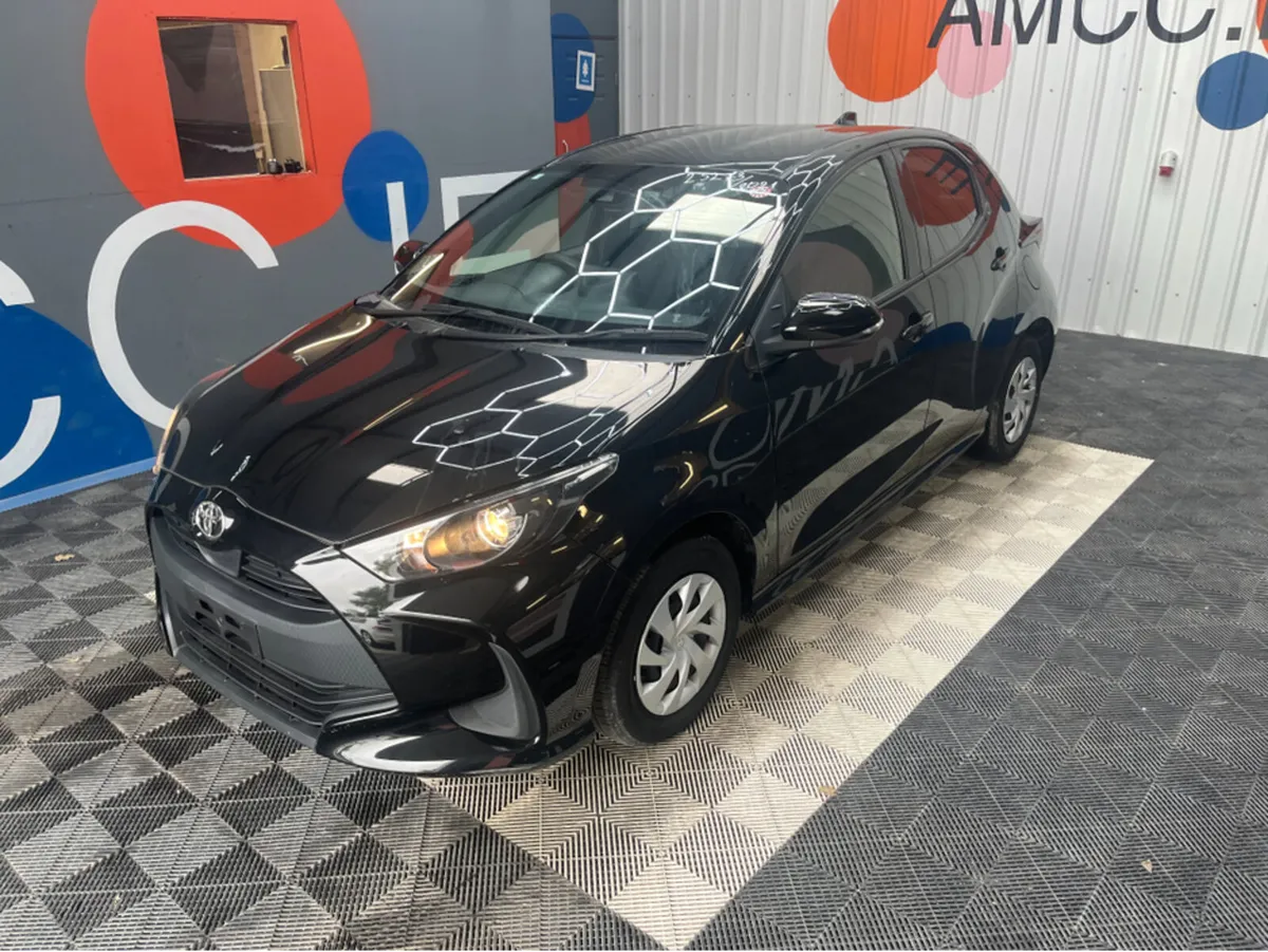 Toyota Yaris YARIS AUTOMATIC 1.0 PETROL / 34K KMS - Image 3