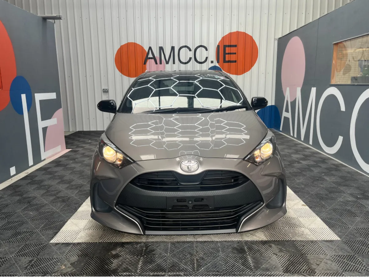 Toyota Yaris YARIS AUTOMATIC 1.0 PETROL / 33K KMS - Image 2