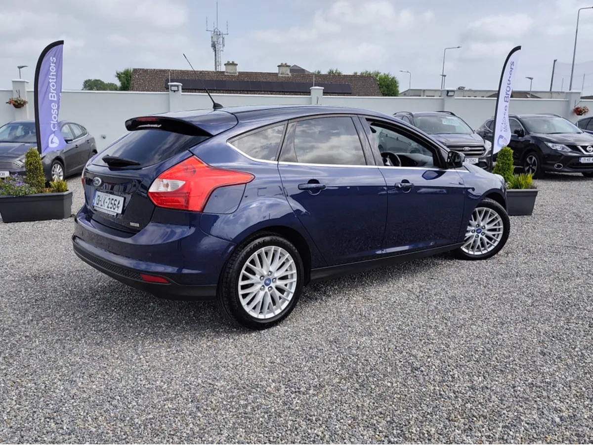 Ford Focus 1.0 TITANIUM ECOBOOST 12 - Image 2