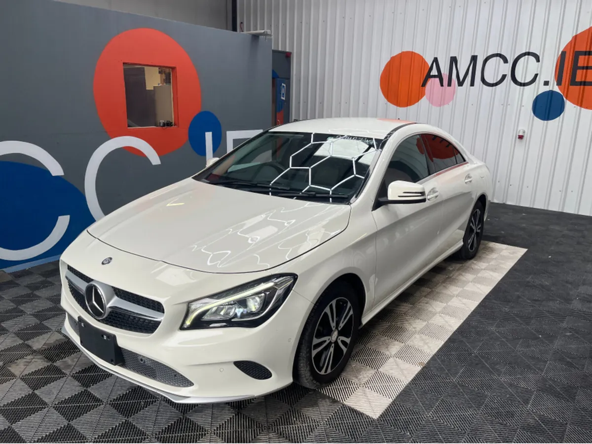 Mercedes-Benz CLA CLA180 AUTOMATIC / 25k KMs / Rev - Image 3