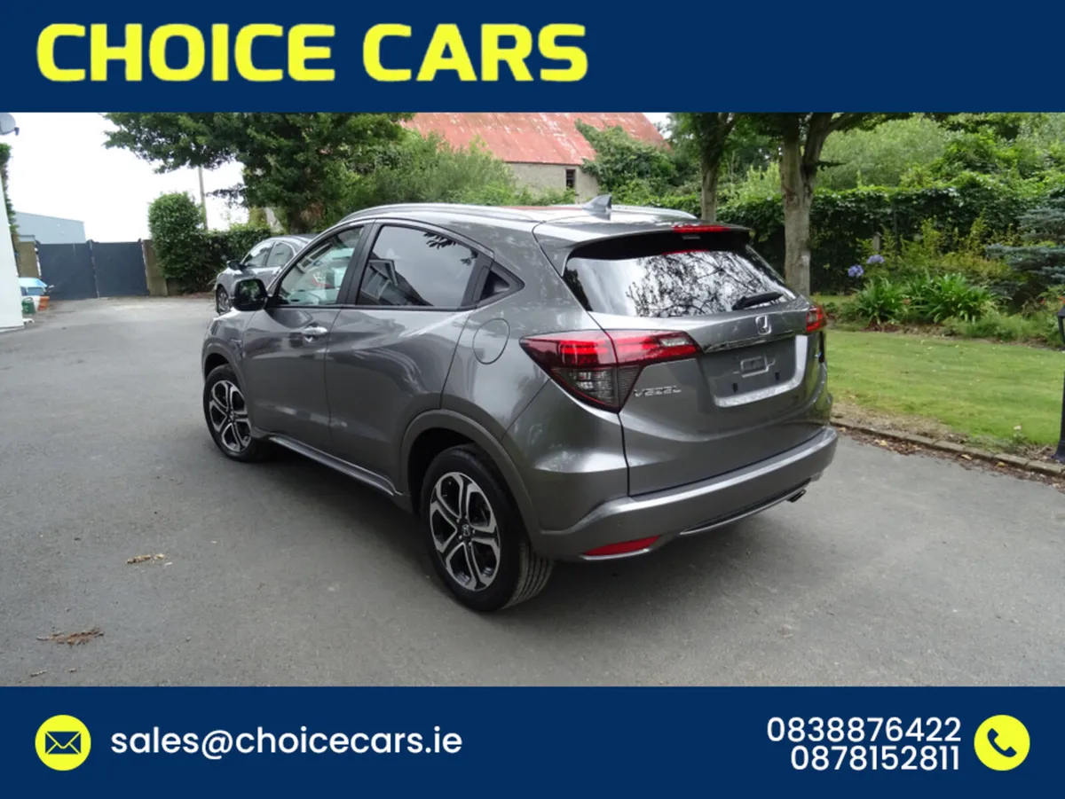 Honda Vezel 1.5 HYBRID TOP SPEC - Image 4