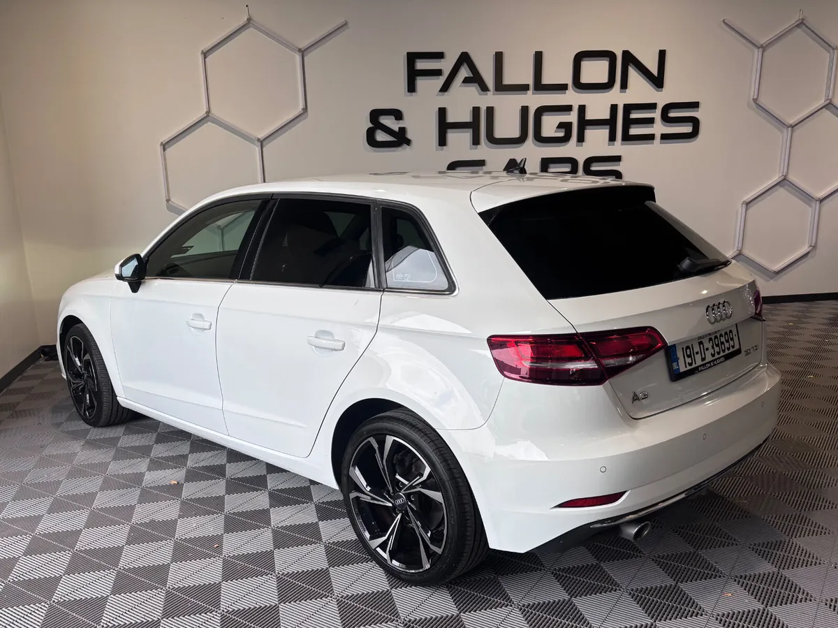 AUDI A3 SPORTBACK 1.6 TDI 116HP S-TRONIC SE - Image 3