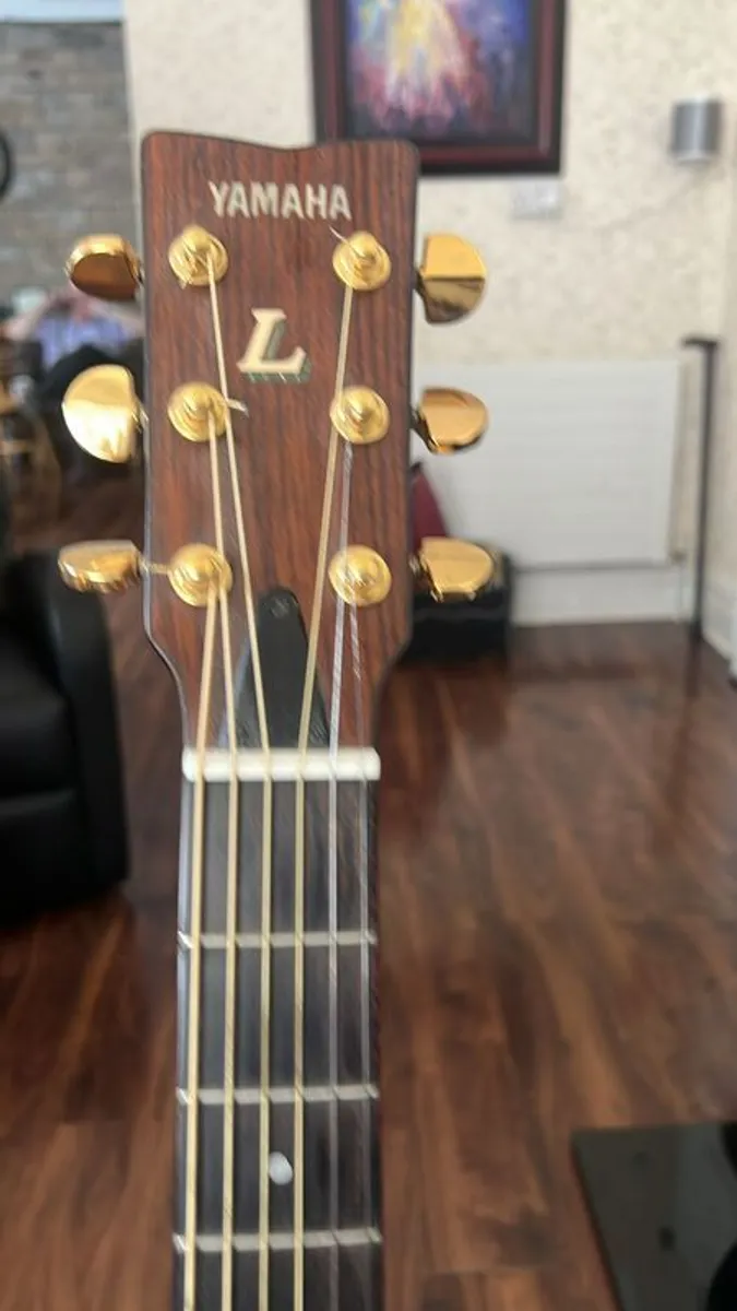 Yamaha LL-15 Guitar - Image 3