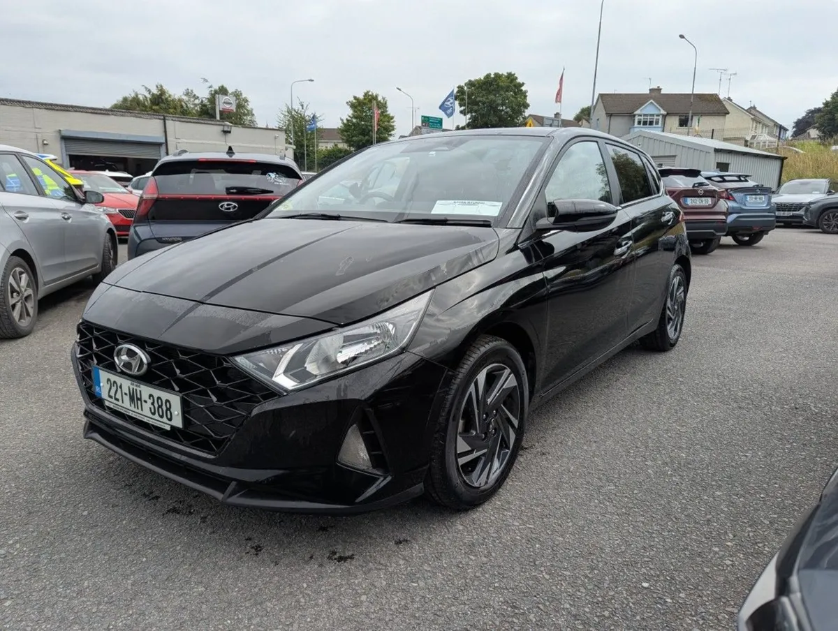 Hyundai i20 1.0i Deluxe Plus Auto  just IN - Image 3