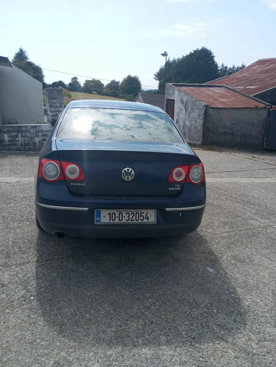 Volkswagen Passat - Image 3