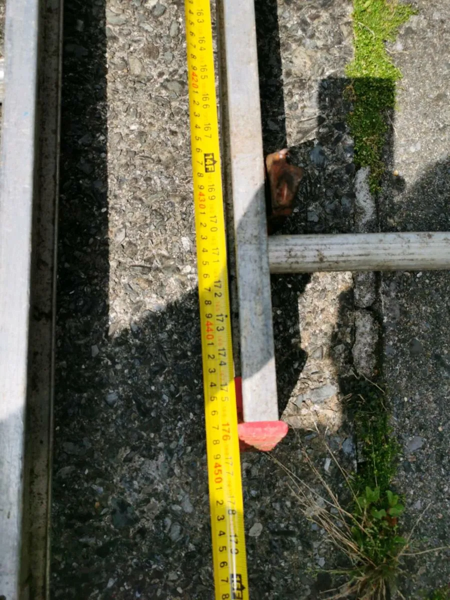Double aluminium ladder for sale - Image 4