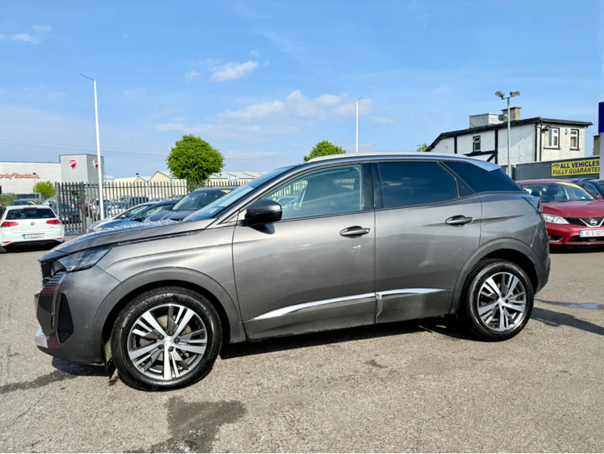 Peugeot 3008 ALLURE 1.5 HDI - Image 4