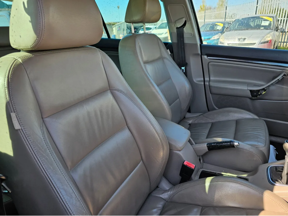Volkswagen Golf GT SPORT 1.4 ** FULL LEATHER INTER - Image 4