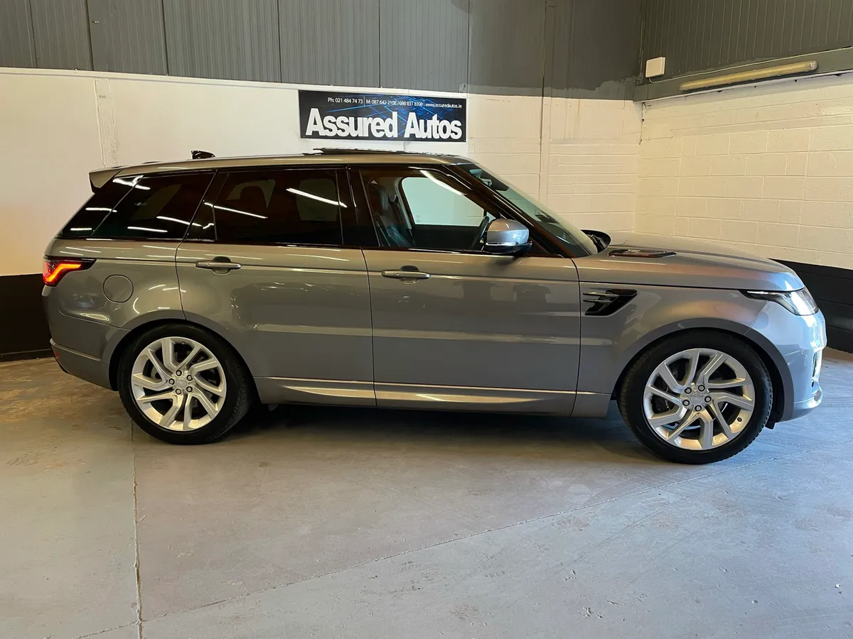 Range Rover Sport P400e  HSE Dynamic - Image 2