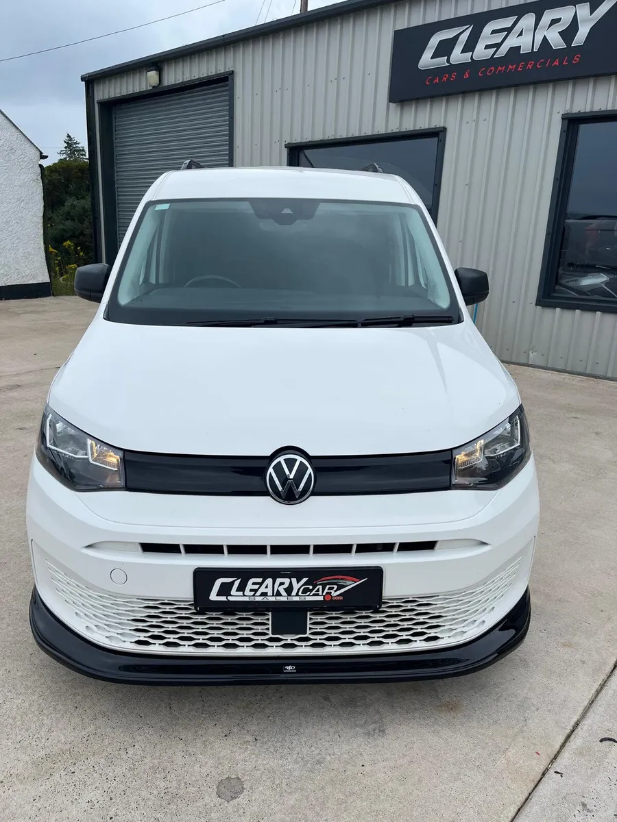 Volkswagen Caddy 2021 Commerce Plus, Fully Kitted - Image 4