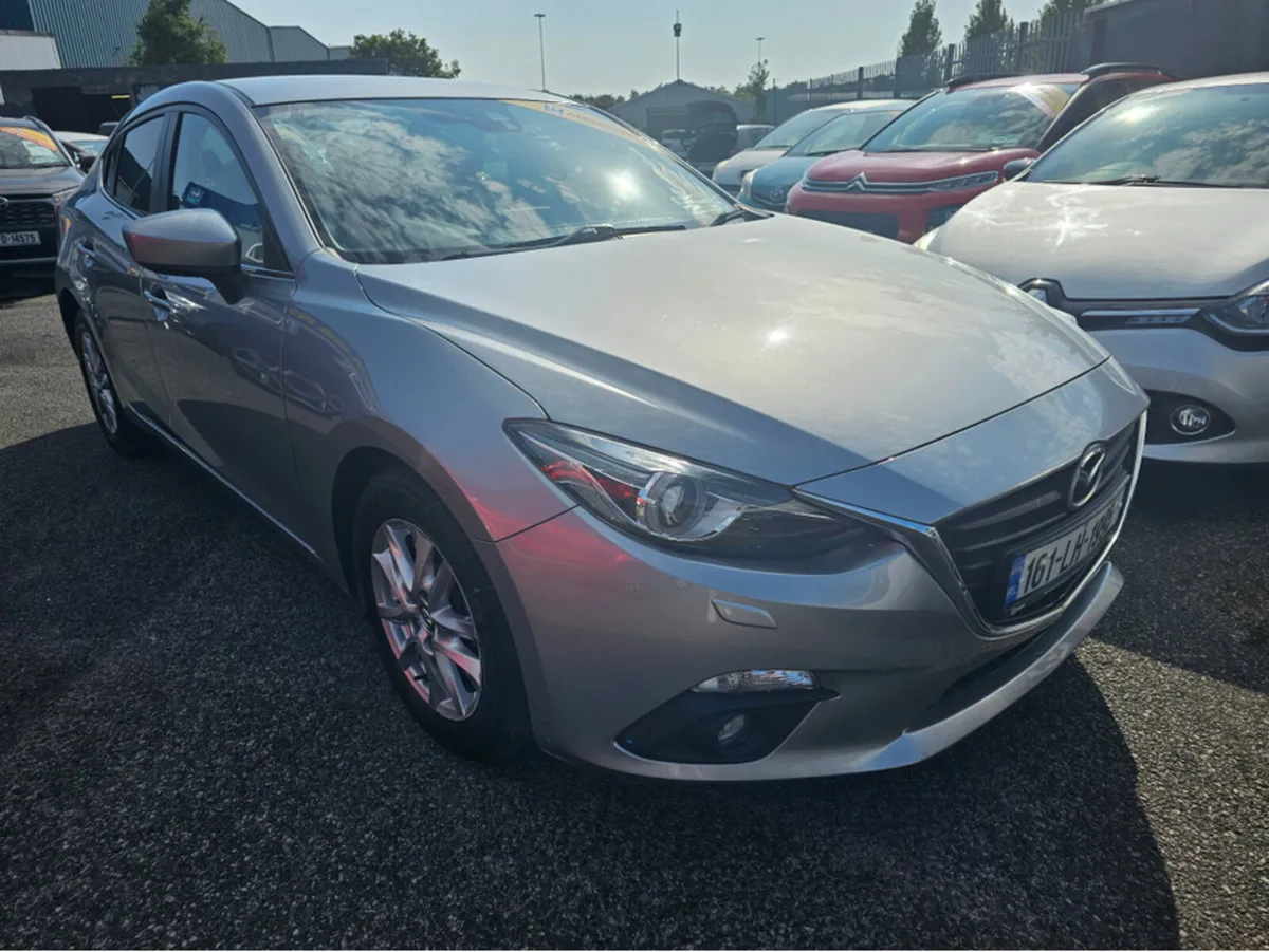Mazda Mazda3 2.2 D 150PS EXECUTIVE SE 4DR - Image 2