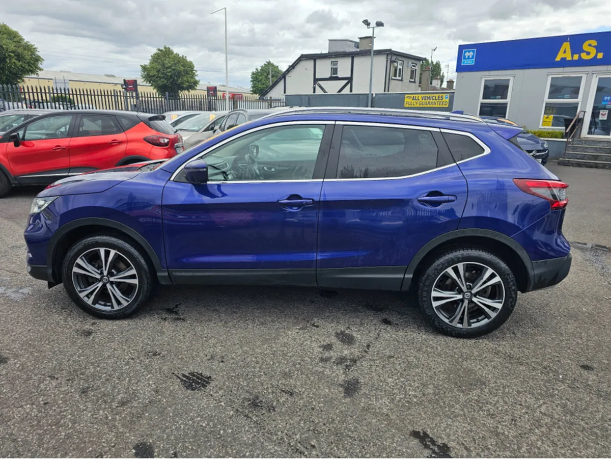 Nissan Qashqai 1.5 DCI N-CONNECTA ** PANORAMIC GLA - Image 4