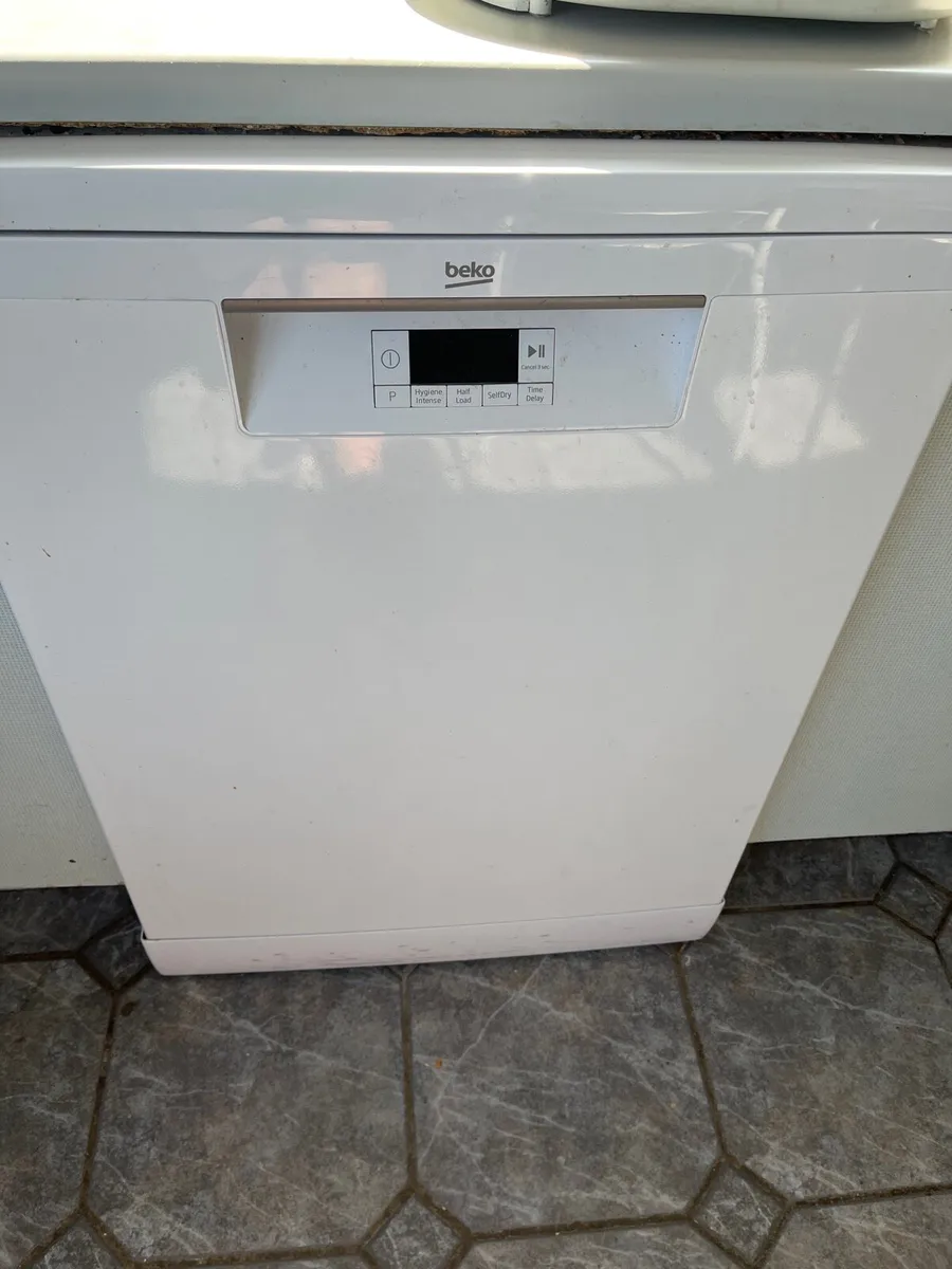 Dishwasher - Image 2