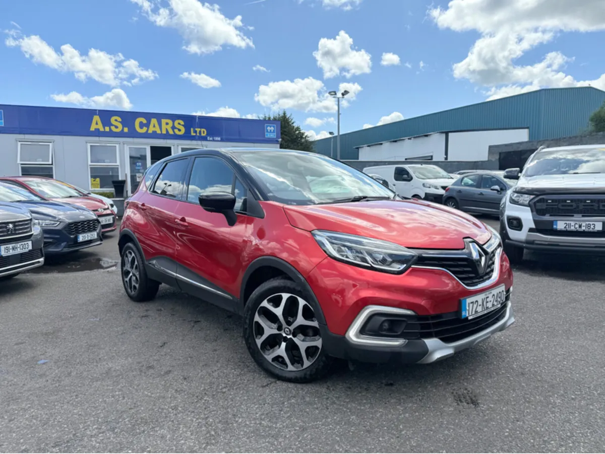 Renault Captur 1.5 DYNAMIQUE S  ** SAT NAV ** PARK - Image 2