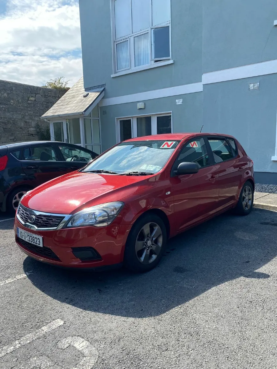 Kia Ceed 2010 - Image 2