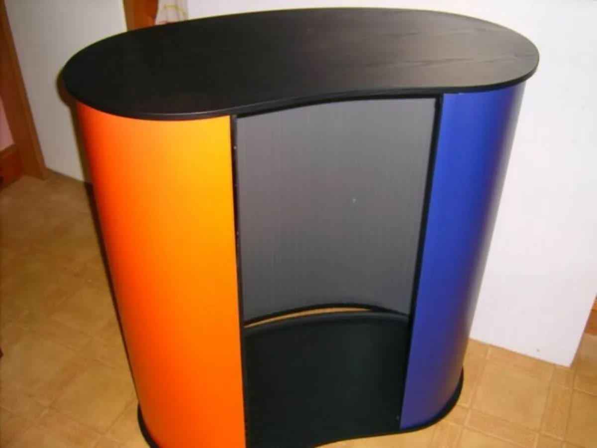 VEVOR Trade Show table - Image 2