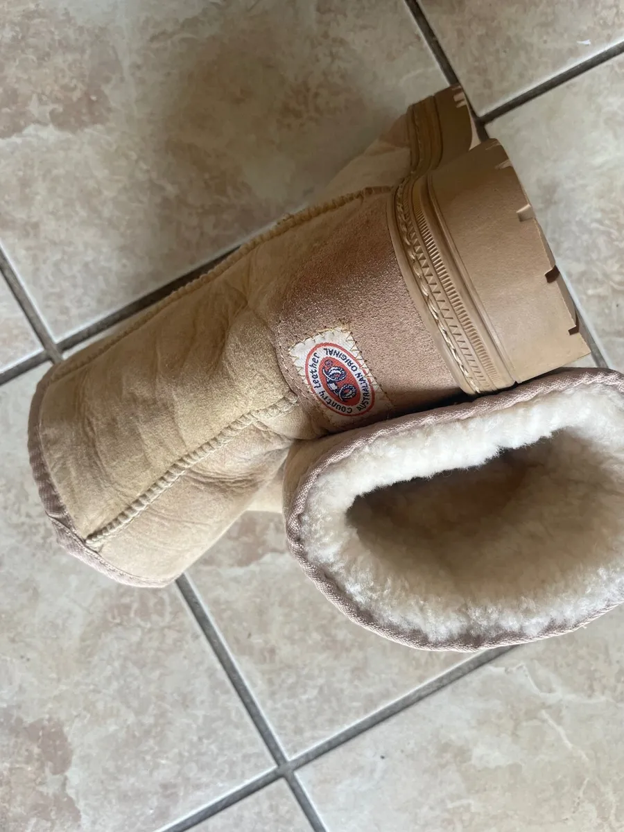 Boots - Image 2
