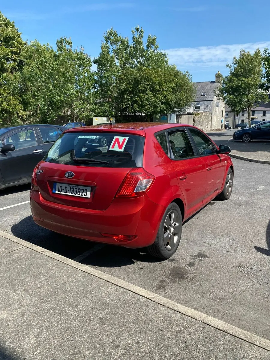 Kia Ceed 2010 - Image 4