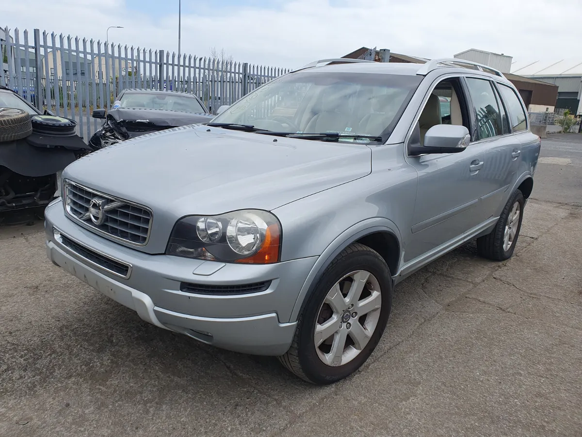 13 VOLVO XC90 2.4 D (D5244T18) AUTO FOR BREAKING - Image 2