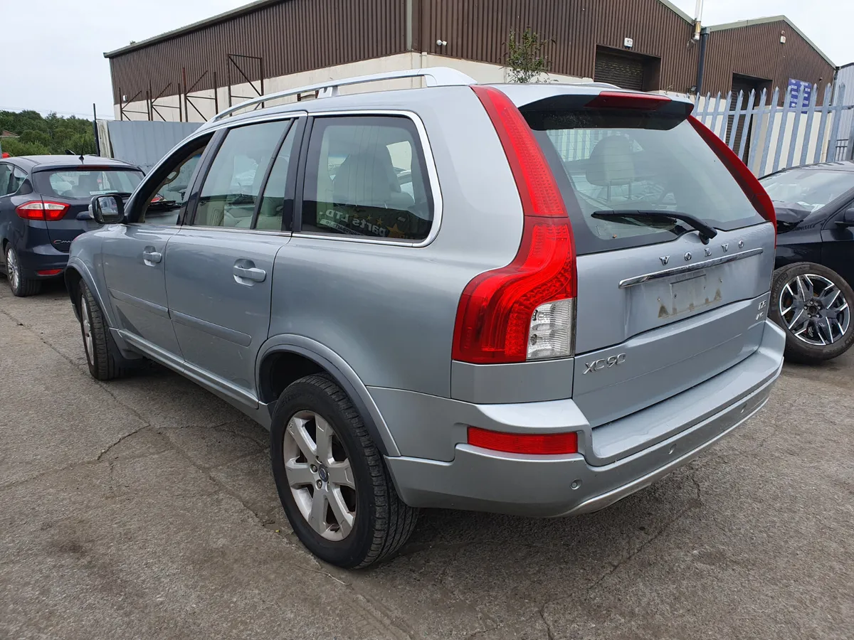 13 VOLVO XC90 2.4 D (D5244T18) AUTO FOR BREAKING - Image 3