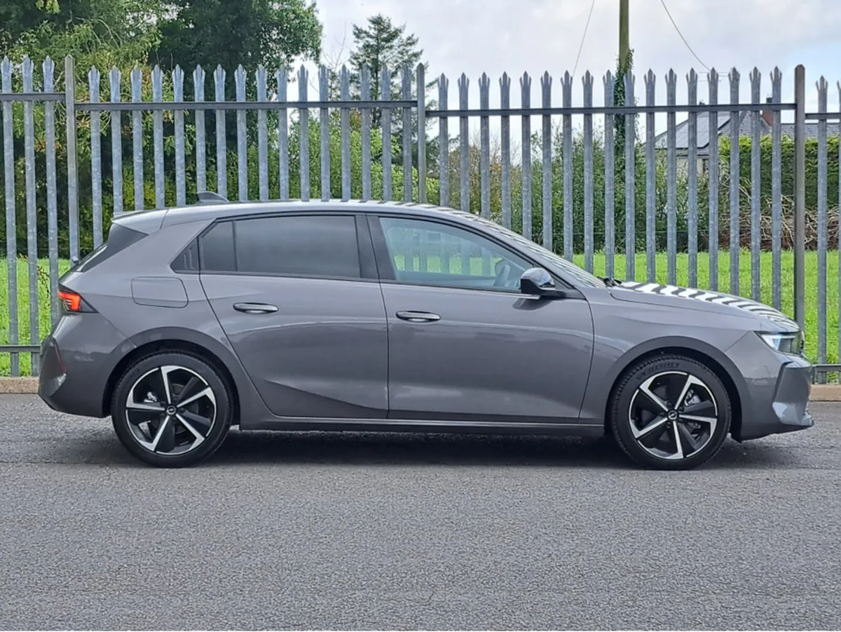 Opel Astra ELEGANCE 1.5TD 130BHP 8 SPEED AUTOMATIC - Image 3