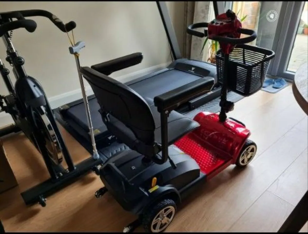 Mobility scooter - Image 1