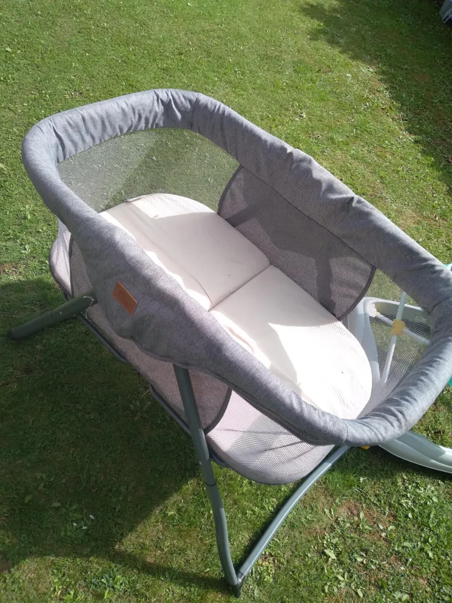 Baby cot