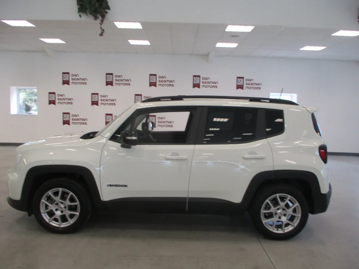 Jeep Renegade MHEV AUTO EX MANAGEMENT VEHICLE 2025 - Image 1