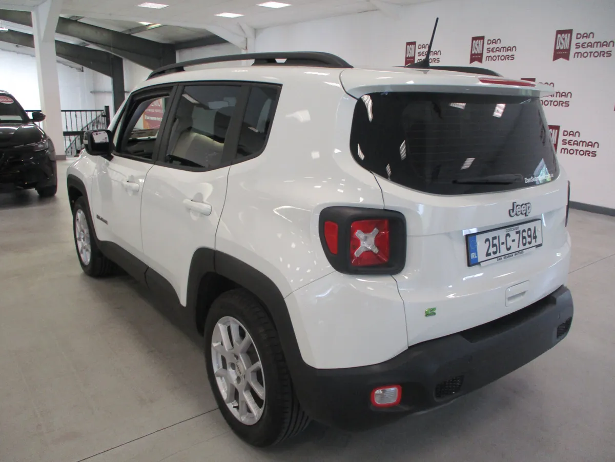 Jeep Renegade MHEV AUTO EX MANAGEMENT VEHICLE 2025 - Image 2