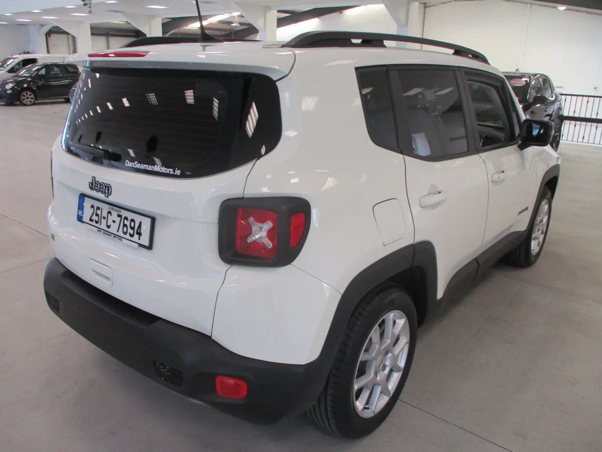 Jeep Renegade MHEV AUTO EX MANAGEMENT VEHICLE 2025 - Image 4