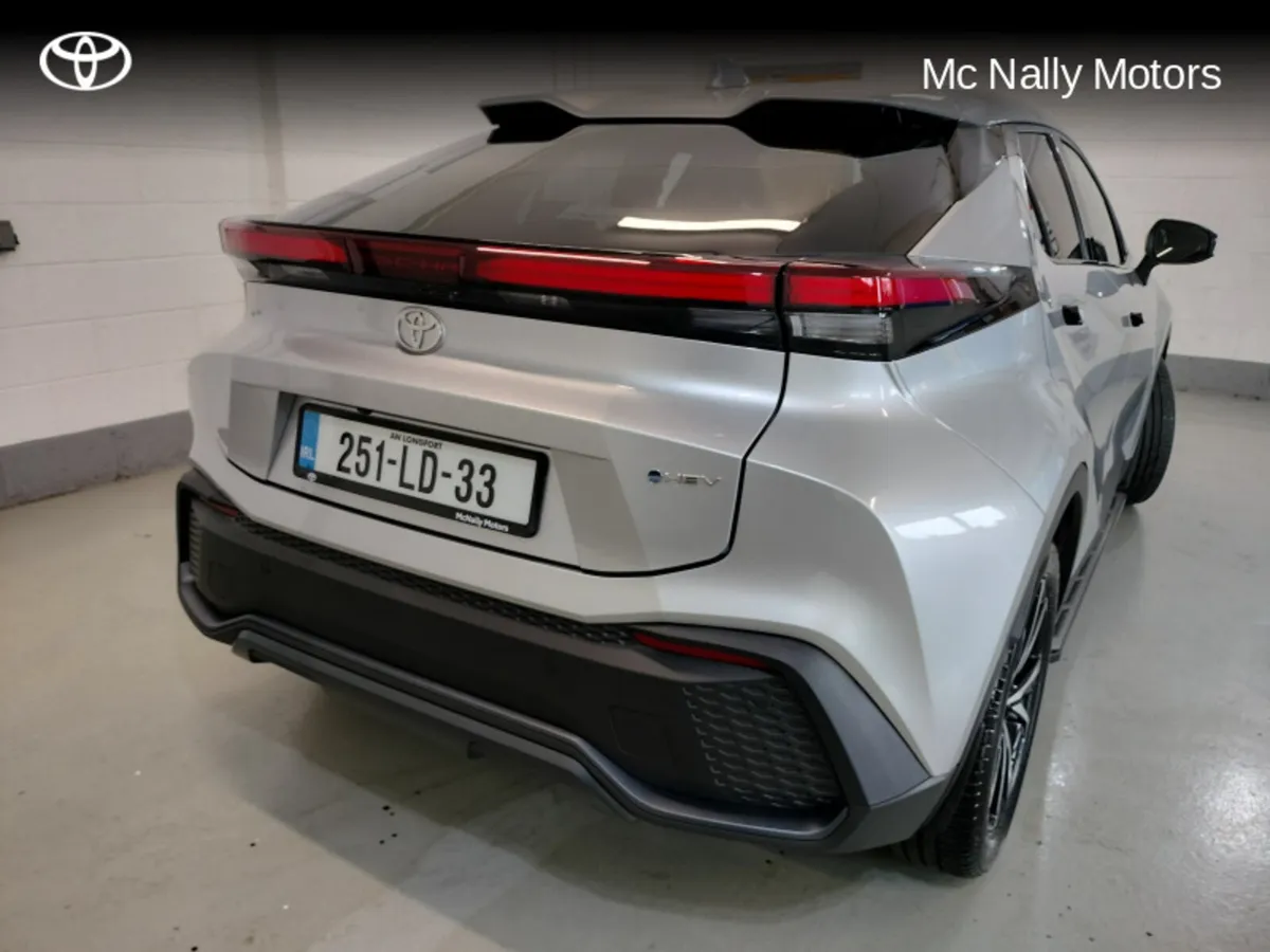 Toyota C-HR HYBRID SPORT DEMO + ACCESSORIES - Image 3