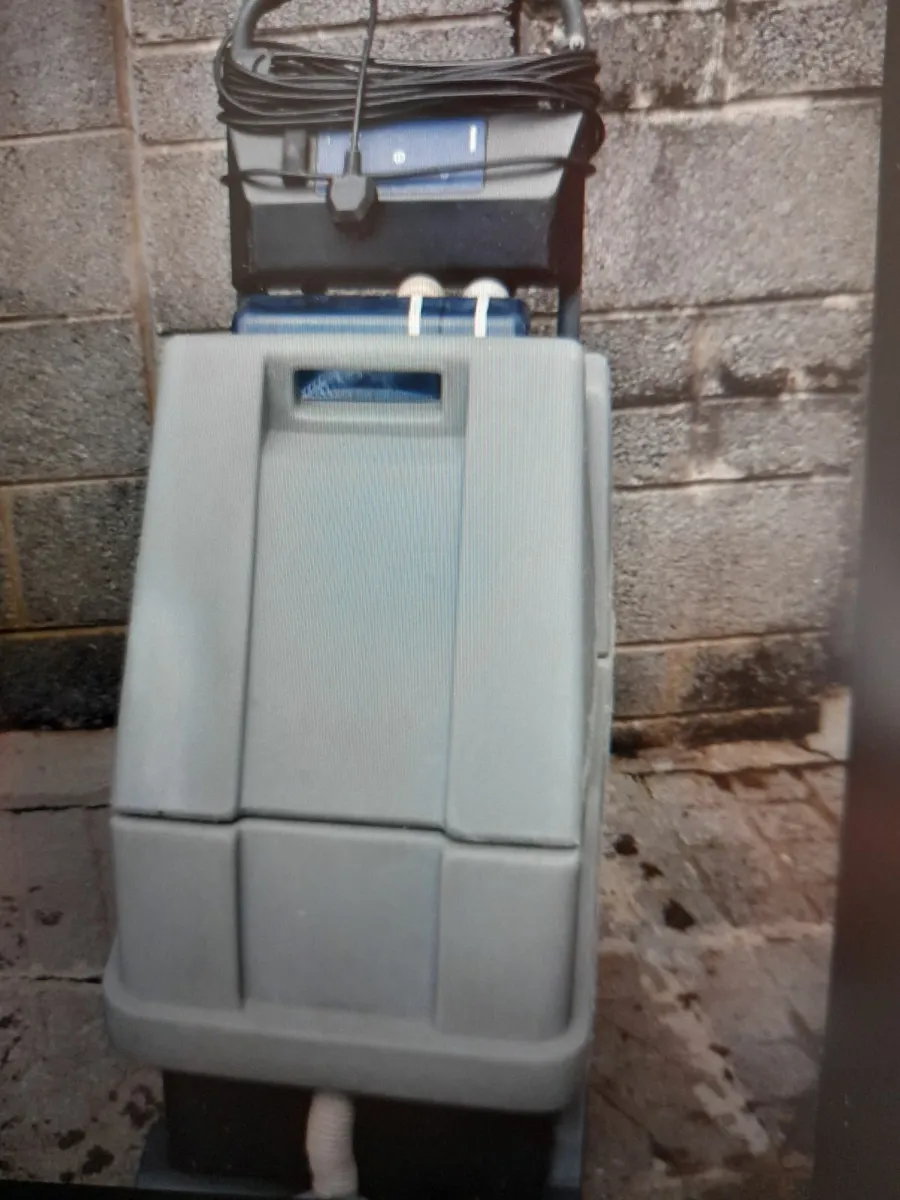 For  sale  a Nilfisk  AX 400 carpet cleaning machi - Image 2