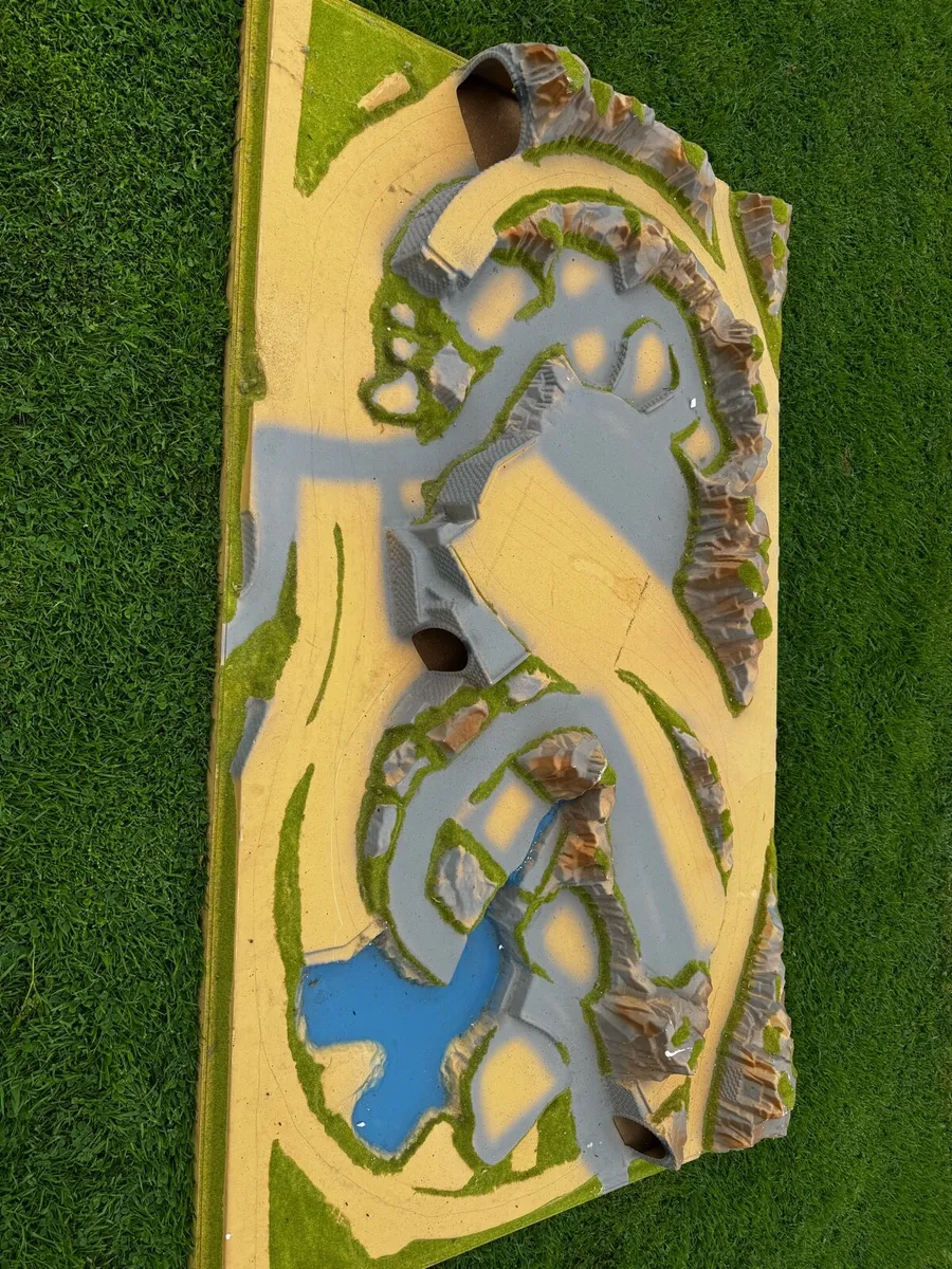 Model railway layout - Image 3