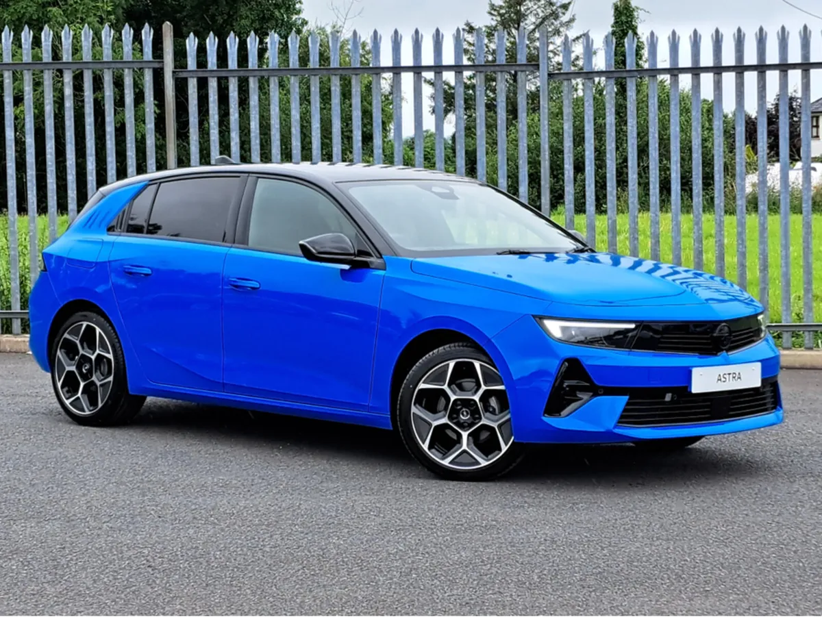 Opel Astra GS 1.2TURBO 130BHP **LEATHER/SUEDE INTE - Image 2