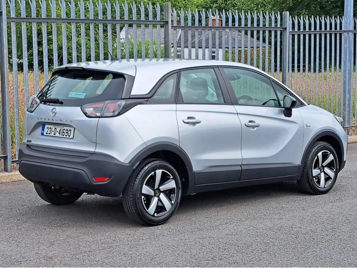 Opel Crossland SC 1.5TD 110PS **LED HEADLIGHTS** - Image 3