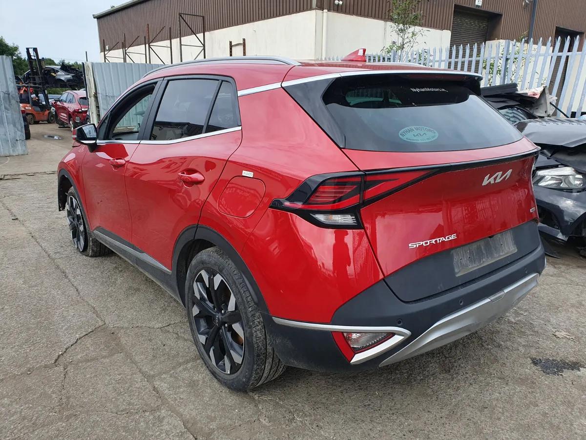 23 KIA SPORTAGE  1.6 H (G4FTP) FOR BREAKING - Image 3