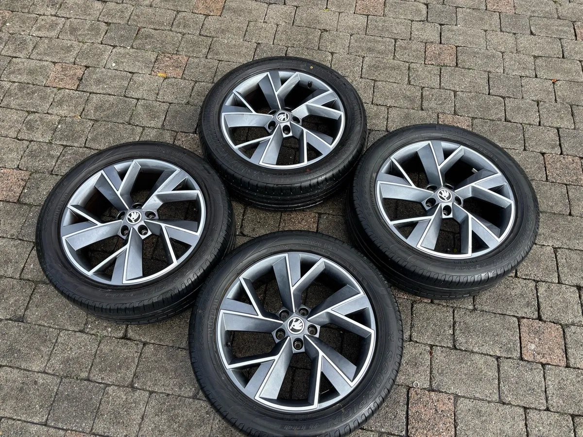 Skoda Kodiaq Sportline 19’’ Genuine Alloy Wheels - Image 1
