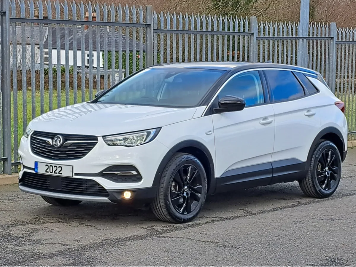 Opel Grandland SRI 1.5TD 130BHP **SATNAV*REVERSING - Image 4