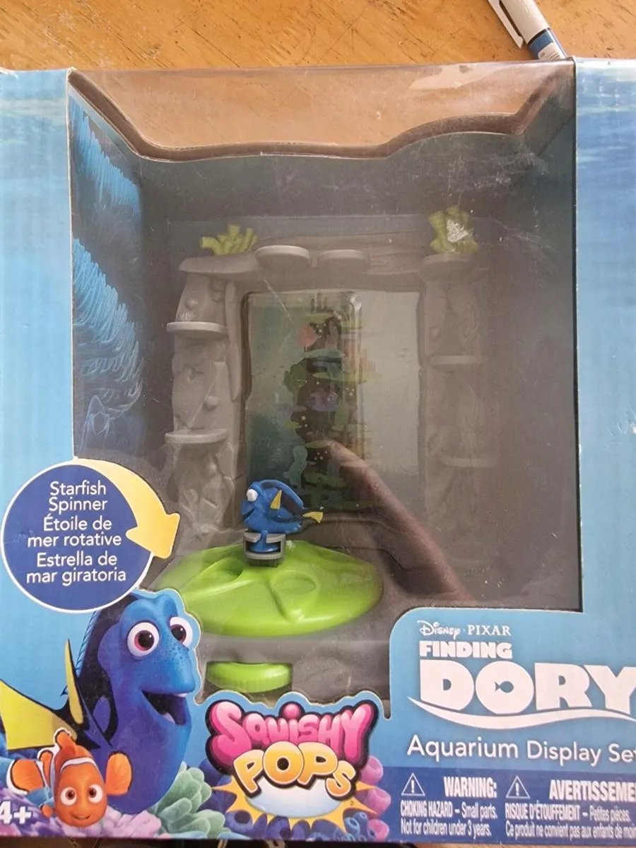 Disney Pixar Finding Dory Aquarium Display Set - Image 1