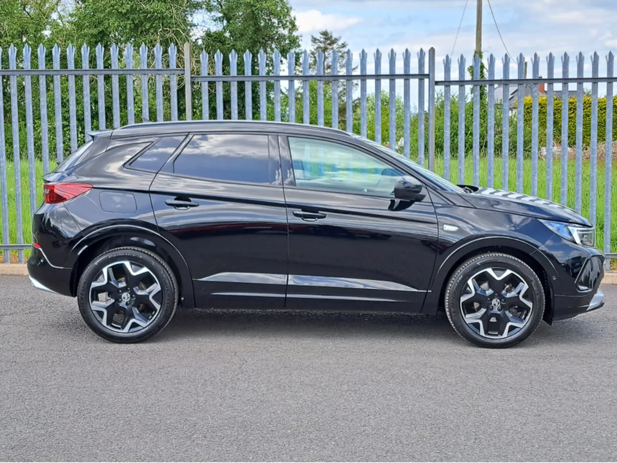 Opel Grandland ULTIMATE 1.5TD 130BHP 8 SPEED AUTOM - Image 2