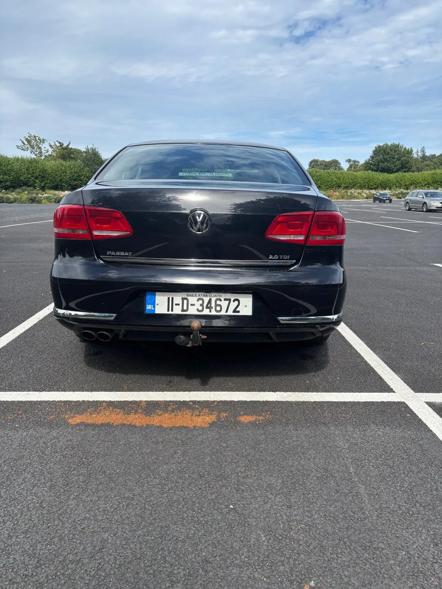 Volkswagen Passat 2011 - Image 1