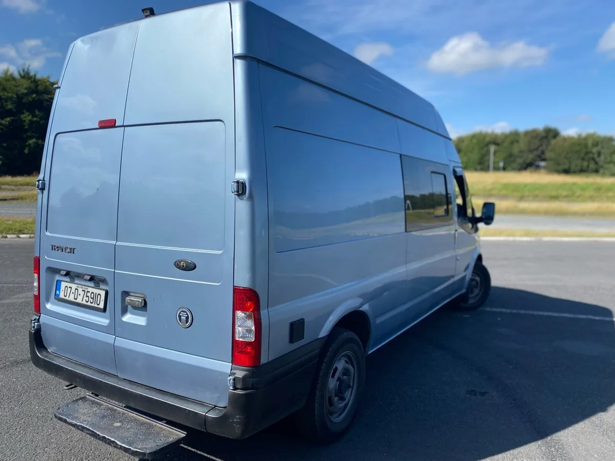 Campervan - Image 4