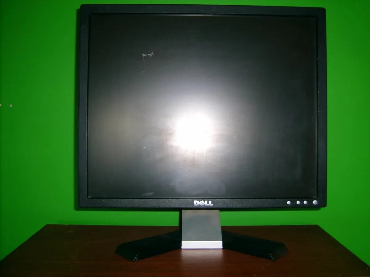 Dell monitor - Image 1