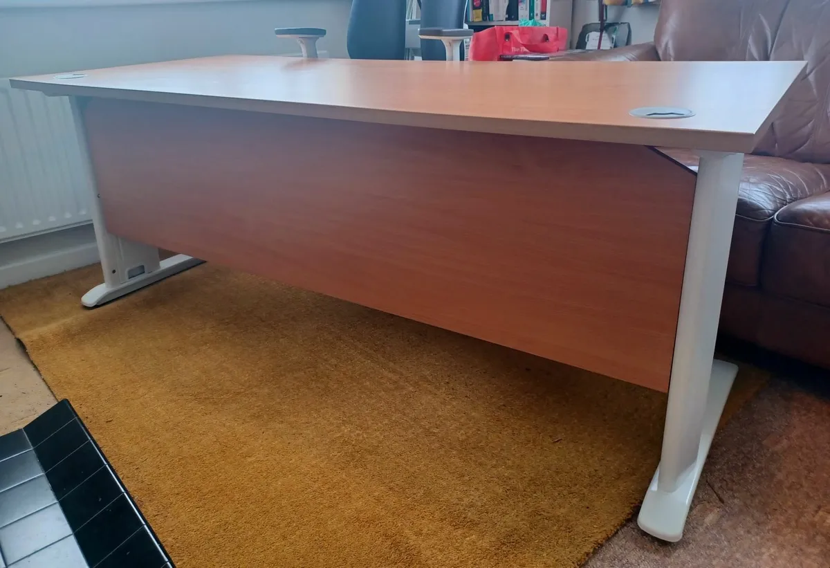 Office Desk - Image 1