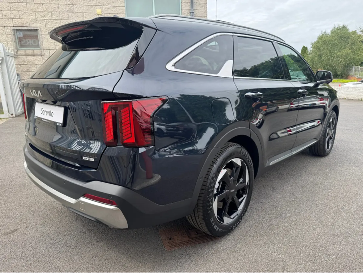 Kia Sorento PHEV PE SEM - Image 4