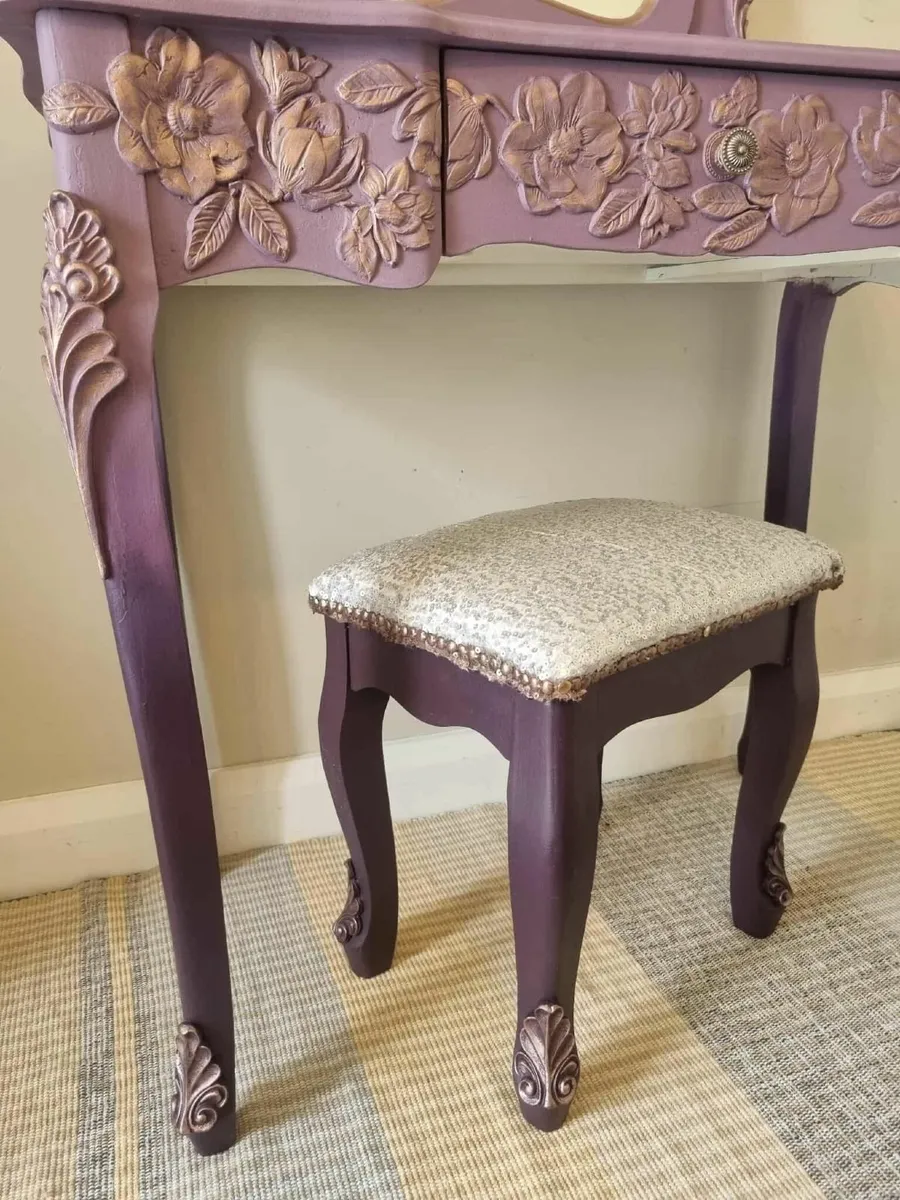 Dressing table  with stool - Image 2